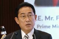 Barricaded man surrenders after SWAT and negotiators arrive