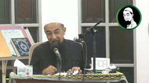 Dilepas pelukannya dan dia memandangi wajahku. Keluar Darah Haid Semasa Bersama Suami Ustaz Azhar Idrus Official Youtube