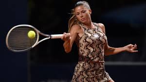 Naomi osaka takes on talented teenager marta kostyuk in an intriguing third round clash at the 2020 us open. Wta Praga Camila Giorgi Batte Al Terzo Set Marta Kostyuk Eurosport