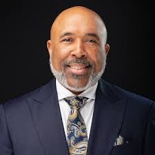 Marc Raphael's Instagram, Twitter & Facebook