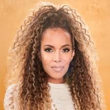 Veronica Blount's Instagram, Twitter & Facebook