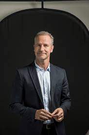 Marco gadola, ceo straumann by straumann social media on vimeo, the home for high quality videos and the people who love them. Straumann Group Gibt Ceo Nachfolgeplanung Bekannt