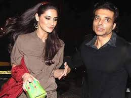 To save her, seenu must marry ayesha, the daughter of her kidnapper. 2lmfckhb35pymm