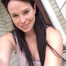 Tami Beckett's Instagram, Twitter & Facebook