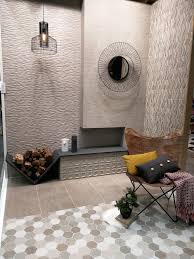 Auch lassen sich zahlreiche verschiedene materialien nachempfinden, wie beispielsweise holz, naturstein, granit, marmor, zement und vieles mehr. Messe Cersaie Fliesengalerie Kisslegg Gmbh