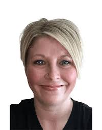 Clarissa Keith's Instagram, Twitter & Facebook