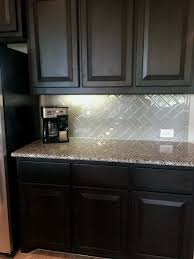 31 Popular Kitchen Backsplash Design Ideas Will Be Trend 2020 In 2020 Backsplash With Dark Cabinets Kitchen Backsplash Designs Backsplash Kitchen Dark Cabinets