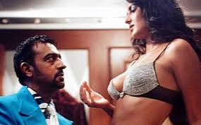 Katrina Kaif On Bold Kissing Scene With Gulshan Grover In Boom I Was Not Comfortable Throwback katrina kaif on bold kissing scene with