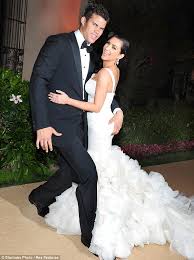 Reem acra wedding dress 5: Kim Kardashian Dons Wedding Dress Number 2 At Reception With Kris Humphries Daily Mail Online