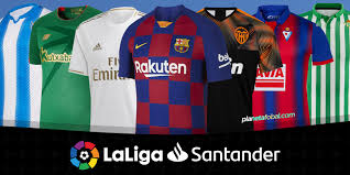 Hay equipos no iniciarán el campeonato hasta la segunda o tercera jornada debido a haber jugado la champions o la europa league en agosto. Camisetas La Liga 2020 51 Descuento Bosca Ec