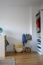 Ich Will Mich Selbst Anziehen Tutorial Fur Ein Diy Mobel Das Kleiderschrank Und Bucherregal Ist Diy Mobel Kleiderschrank Kinderzimmer Einrichten Mobel Selber Bauen