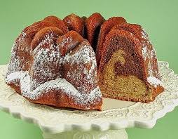 Schlagobers Marzipan Marmor Gugelhupf Rezept In 2020 Schlagobers Gugelhupf Marzipan