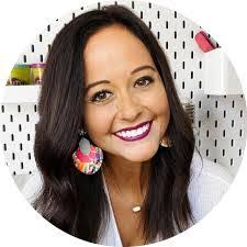 Paulette Brookover's Instagram, Twitter & Facebook