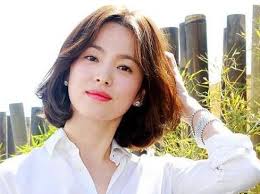 Fans Of Song Hye Kyo Surprised Her With A Great Donation Bob Hairstyles Hair Styles Hairstyle