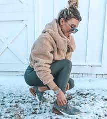 38 Elegant Outfit Ideas To Wear During Winter Athleisure Outfits Fashion Sporty Outfits
