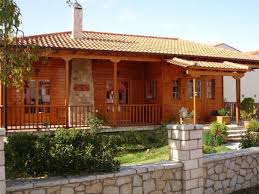 Το guesthouse eleftherios περιβάλλεται από ένα καταπράσινο τοπίο στα καλάβρυτα, δίπλα στο φαράγγι του βουραϊκού. 3ylino Sale Kalabryta Enhmerwmenes Times Gia To 2021