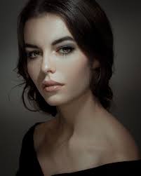 Look Once Again At How Beautiful She Is In 2020 Portrait Photography Women Female Portrait Portrait