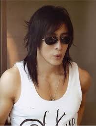 Coupe de cheveux asiatique homme coupe de cheveux asiatique homme. 25 Beliebte Manner Lange Asiatische Haare Frisuren Halblang Cheveux Asiatique Coiffure Homme Cheveux Masculins
