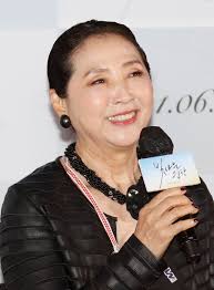 안녕하세요~ 오늘은 배우 고두심에 대해서 알아보는 포스팅을 진행하려고 합니다~ 오늘 알아볼 내용은 고두심 나이, 남편, 이혼 Wrahgsju3es4tm