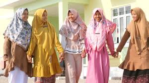 We did not find results for: Fashion Ala Santriwati Modis Tapi Tetap Islami Pesantren Nuris Jember