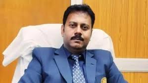 कोलकाता आरजी कर अस्पताल के पूर्व प्रिंसिपल से सीबीआई ने तीसरे दिन भी की पूछताछ, कहा 'आरोपी के आमने-सामने नहीं बैठाया गया...' | आज की खबरें