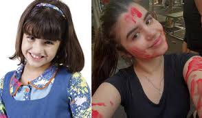 Ex-chiquitita Carol Chamberlain leva 'trote' ao passar na faculdade