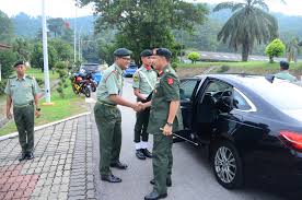 Setiap rejimen mempunyai tiga batalion yang ditempatkan di beberapa lokasi. Upacara Batalion Pertama Rejimen Askar Melayu Diraja Facebook