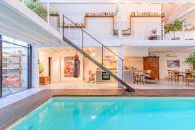 epingle sur piscine