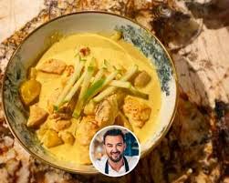 Curry De Volaille Cuisine Au Curry Lait De Noix De Coco Pomme Verte Recette En 2020 Recette Curry Recettes De Cuisine Recette