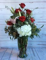 Premium quality rozen vandaag besteld = morgen bezorgd door heel nederland | bekijk direct al onze flowerboxes! Over The Top Fragrant Rose Vase In Culpeper Va Endless Creations Flowers And Gifts