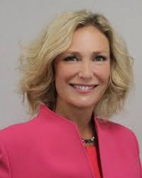 Lisa Ruelas's Instagram, Twitter & Facebook