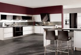 Deine küche hat einen neuen anstrich verdient ❤ entdecke hier die schönsten ideen für die passende wandfarbe! Kuchenzeile Schwarz Hochglanz