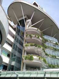 Strategically located on the famous gurney drive promenade in penang, with easy accessibility from kelawai road and gurney drive and approximately 3km to the northwest of georgetown centre, penang island's capital. Gurney Paragon Mall Georgetown Aktuelle 2021 Lohnt Es Sich Mit Fotos