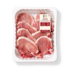 Parmesan crusted pork chops are tender and juicy! Bone In Center Cut Pork Chops Family Pack 2 74 4 56 Lbs Price Per Lb Good Gather Target