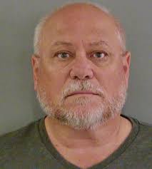 Stonecrester allegedly steals bouquet of flowers from Fresh Market