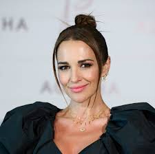 Paula Echevarría tiene el mejor plan para hacer con su madre y su hija  Daniella Bustamante para celebrar sus 48 años