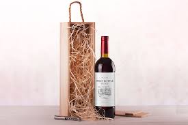Download 40 Exceptional Free Wine Bottle Mockups For Wineries Colorlib
