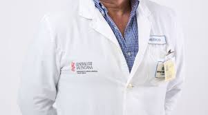 Los Hospitales Universitarios de Torrevieja y Vinalopó reciben la  acreditación para la investigación con medicamentos