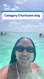 Category 5 hurricane vlog in the grand cayman #hurricaneseason #hurricane  #hurricanecheck #category5 #grandcayman #hurticaneberyl #beryl