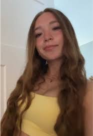 Beth Laster's Instagram, Twitter & Facebook