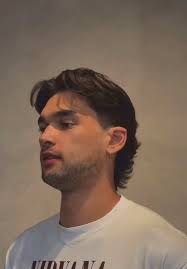 Kobe Paras Hairstyle
