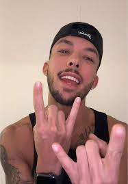 🤪 #fyp #mtltiktok #gaytiktok #foryoupage #lipsync #foryou #titanic  #leonardodicaprio #viral #acting #trending #movie #spiderman