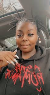 Nona Nunu Thomas (@nunu_nona)