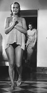 Romy Schneider Alain Delon La Piscine 1968 Piscine Schneider 1968 In 2020 Romy Schneider Alain Delon Romy