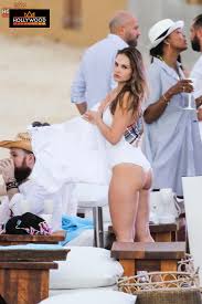 We did not find results for: Stephen Amell Lives It Up In St Barts For X Mas Hollywood Pipeline