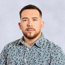 Peter Duran's Instagram, Twitter & Facebook