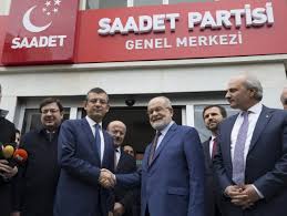 Samimi bir ortamda gerçekleşen programda temel karamollaoğlu, eşi ayşe karamollaoğlu, çocukları ömer. Turkiye Gazetesi Foto Galeri Temel Karamollaoglu Esim Ingiliz Bunu Saklamiyorum