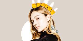 Designed for use on damp hair, it heroes argan oil as its core ingredient alongside a blend of macademia, pomegranate and rosemary oils and hydrolysed wheat protein, which help to restore and protect damaged locks. How To Use Argan Oil For Hair In 2021 8 Best Argan Oil Products