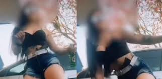 Check spelling or type a new query. Policial E Investigada Por Aparecer Dancando Funk Com Arma Na Cintura