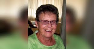 Darla Ayers's Instagram, Twitter & Facebook